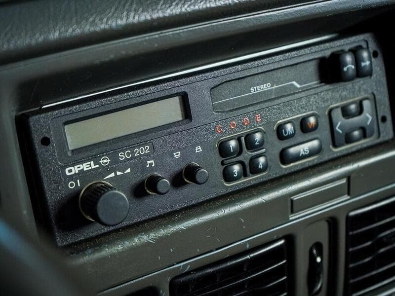 1988 Opel Corsa - Thumbnail 44