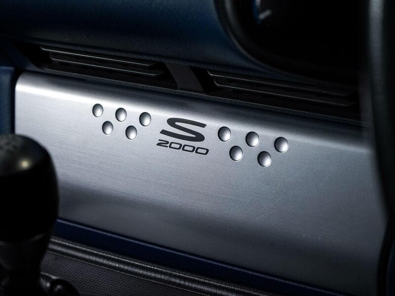 2004 Honda S2000 - Thumbnail 29
