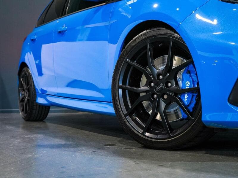 2017 Ford Focus - Thumbnail 23