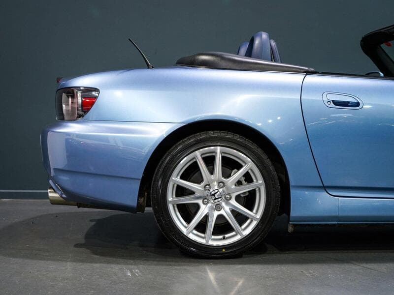 2004 Honda S2000 - Thumbnail 36