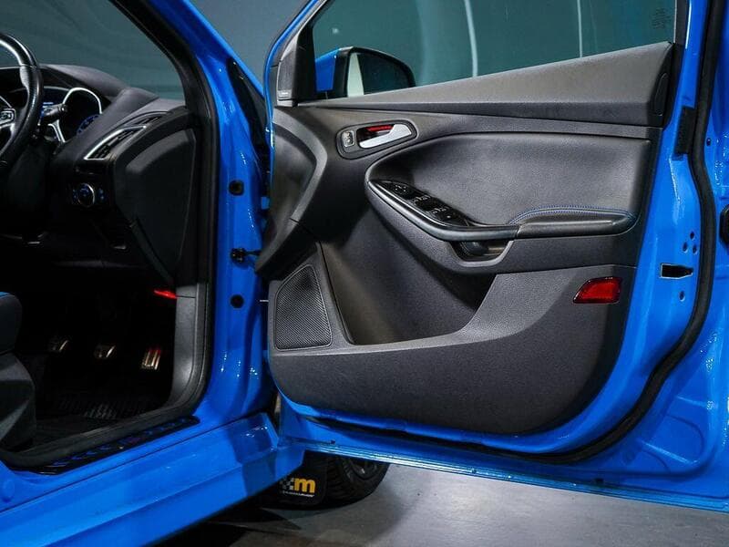2016 Ford Focus - Thumbnail 25