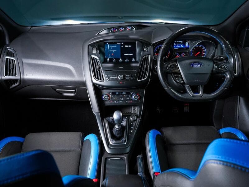 2017 Ford Focus - Thumbnail 13