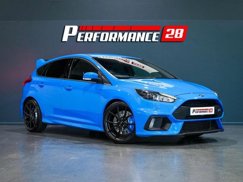 2017 Ford Focus - Thumbnail 1